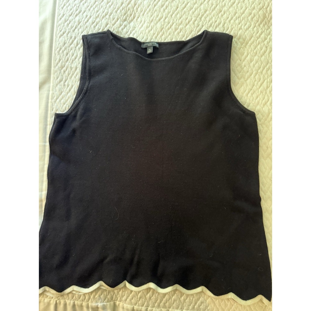 Talbots Black Knit Shell w/White Scalloped Hem Womens MP Classic Preppy Office
